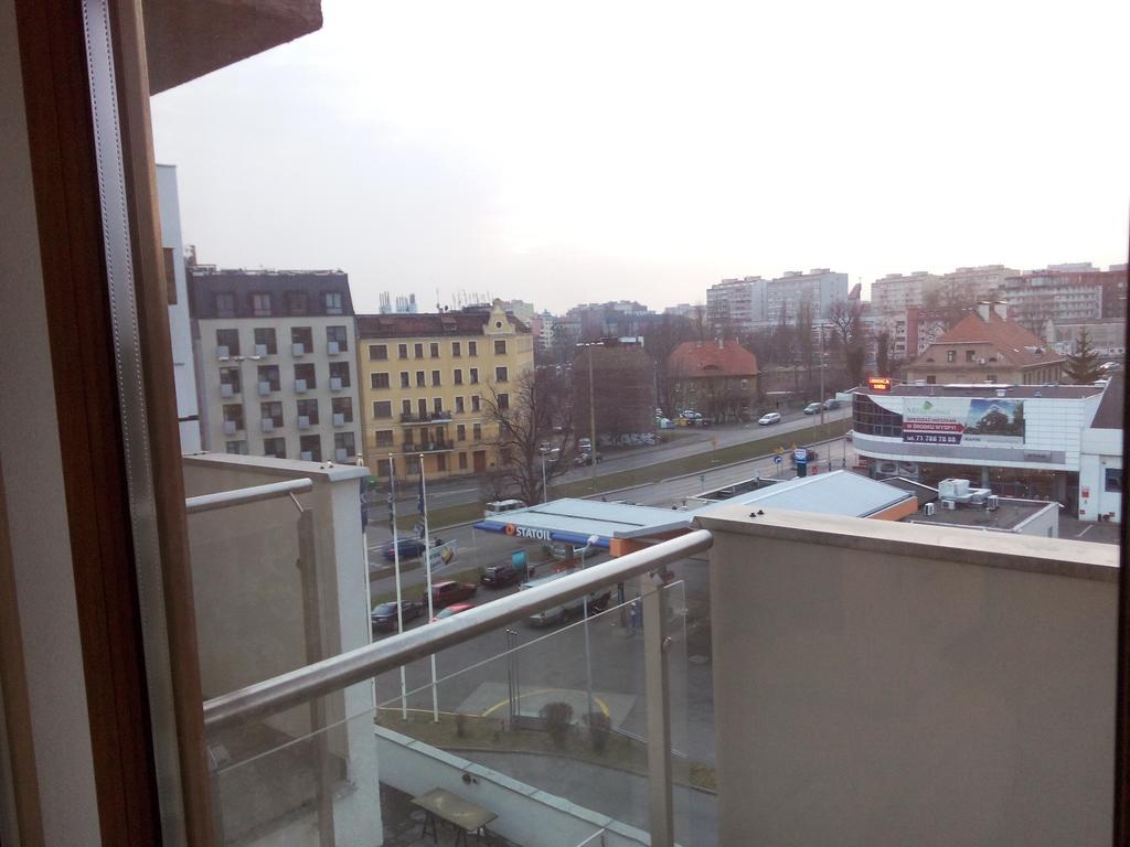 City Studio Wroclaw Ruang foto